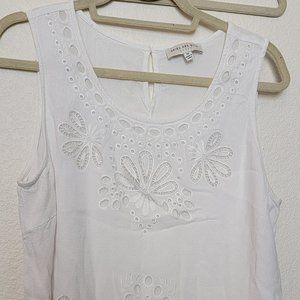 SKIES ARE BLUE Sanderson Embroidery Detail Top